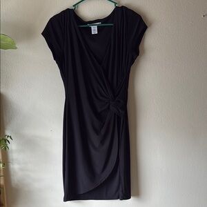 Wishes Wishes Wishes Black Sheath Mini Dress V-Neck Cap Sleeve